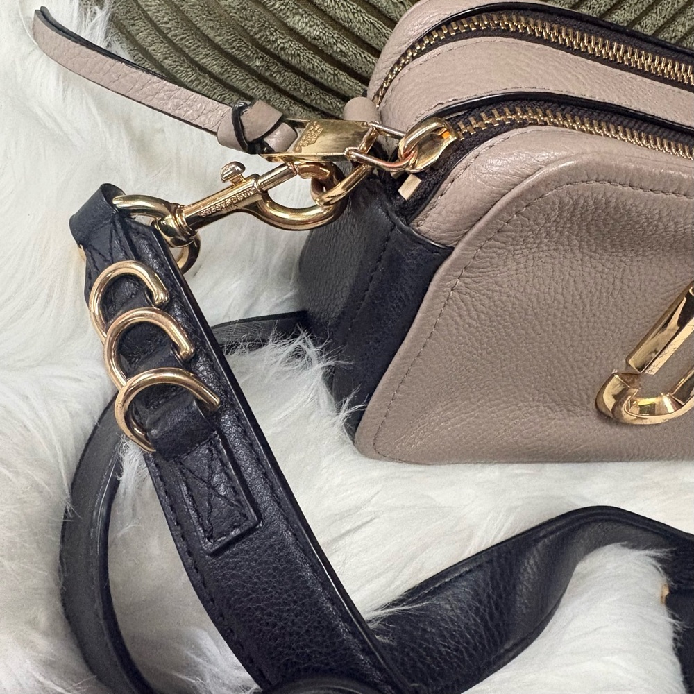Marc Jacobs Taupe and Black Crossbody Bag - Picture 2 of 8